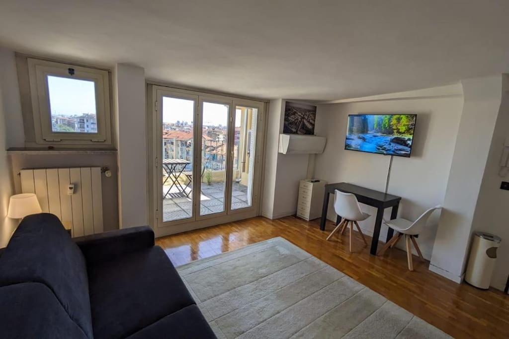 Amazing Apartment With View Near Metro 都灵 外观 照片